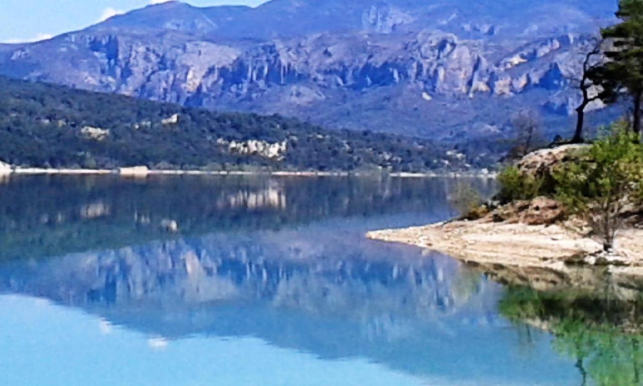 L'Orangette Bed & Breakfast Régusse Dış mekan fotoğraf