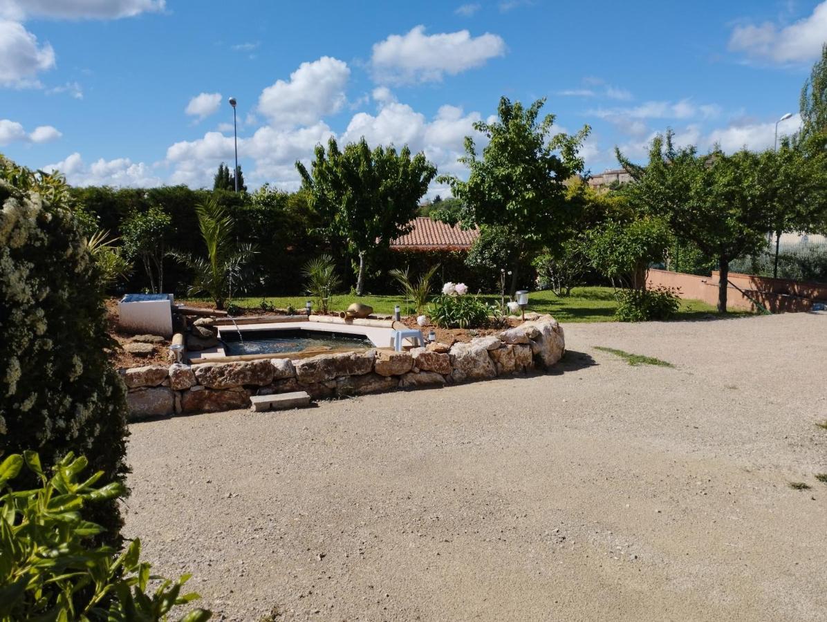 L'Orangette Bed & Breakfast Régusse Dış mekan fotoğraf